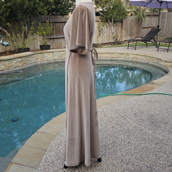 BALTICBORN velvet wrap Deep V Neck Velvet Prom Dress Short Sleeves Long Brides M - Picture 12 of 16